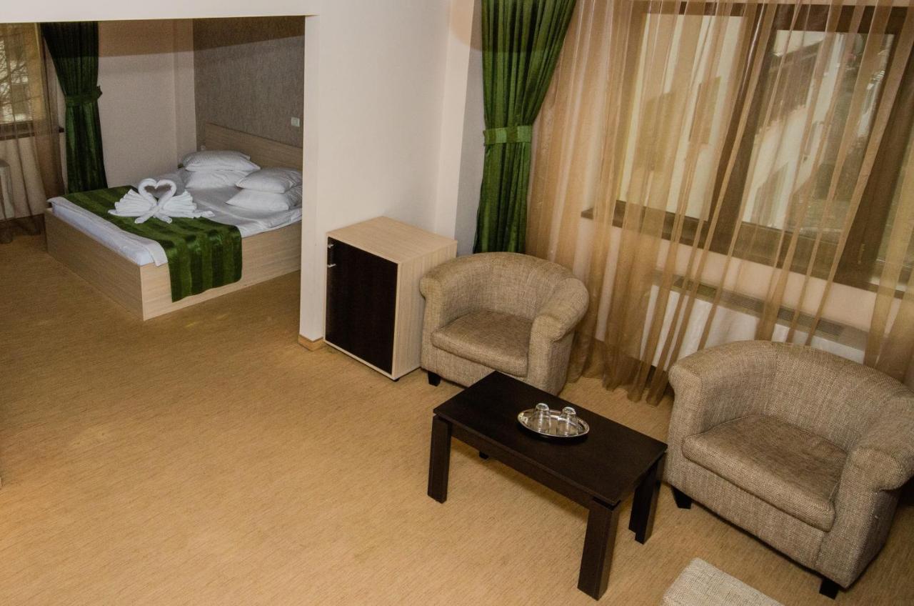 Hotel Davos Deva Luaran gambar