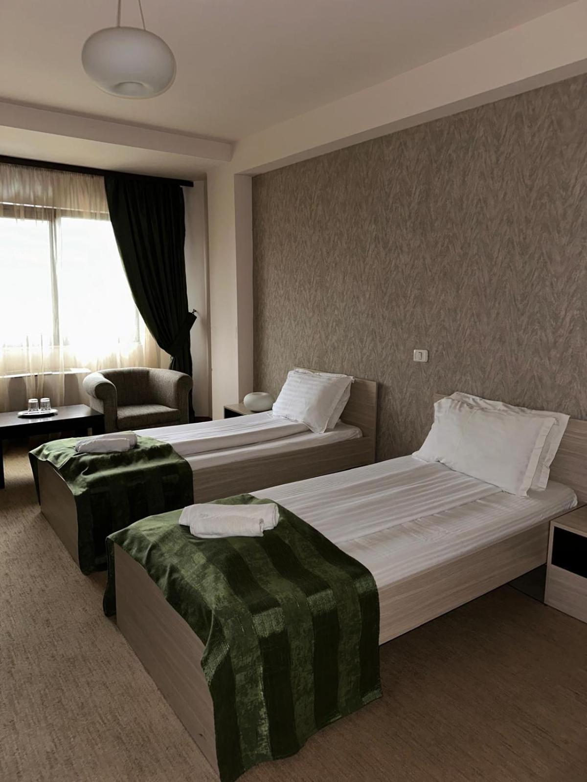 Hotel Davos Deva Luaran gambar